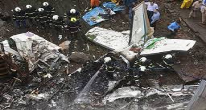 जतोला मीोेा मुंबईःविमान क्रैश में पायलटों ने जान देकर बचाई लोगों की जान
