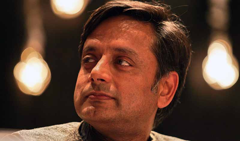 Shashi Tharoor Congress President Election : कांग्रेस अध्यक्ष की रेस में नेता , शशि थरूर ने भरा नामांकन, कांग्रेस दफ्तर में नारेबाजी जारी