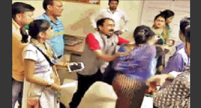 bjp मप्र: महिला कार्यकर्ताओं ने की भाजपा कार्यालय के अन्दर मारपीट, जिला मंत्री ने शांत कराया मामला