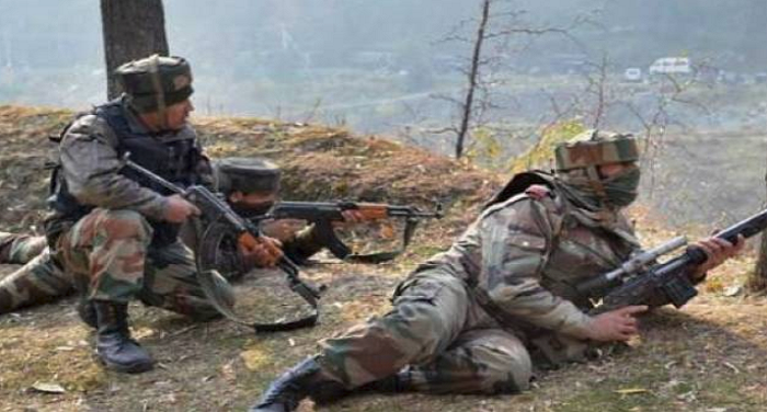 जम्मू-कश्मीर के बिजबिहाड़ा में आतंकियों ने सीआरपीएफ कैंप पर ग्रेनेड से किया हमला, 5 जवान घायल
