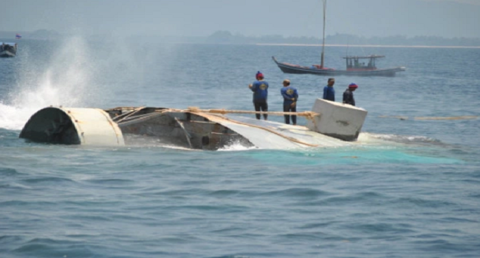 thailand थाईलैंड के फुकेट में हुआ दर्दनाक हादसा, नाव डूबने से 20 लोग हुए लापता