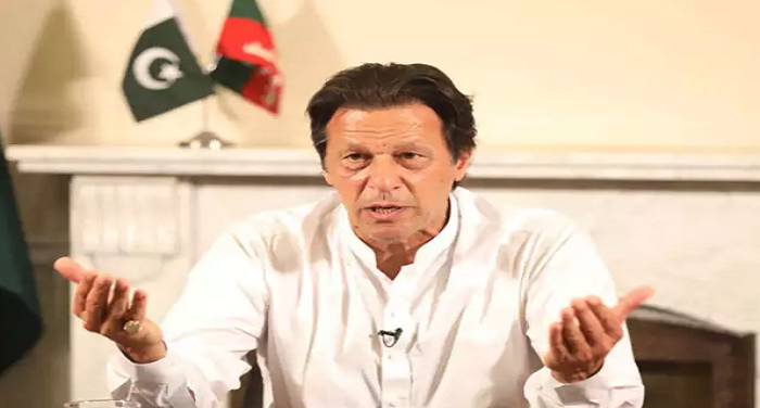 imran khan पाकिस्तानी पीएम के मंत्री के बिगड़े बोल, कहा हाफिज सईद को कोई छू नहीं सकता