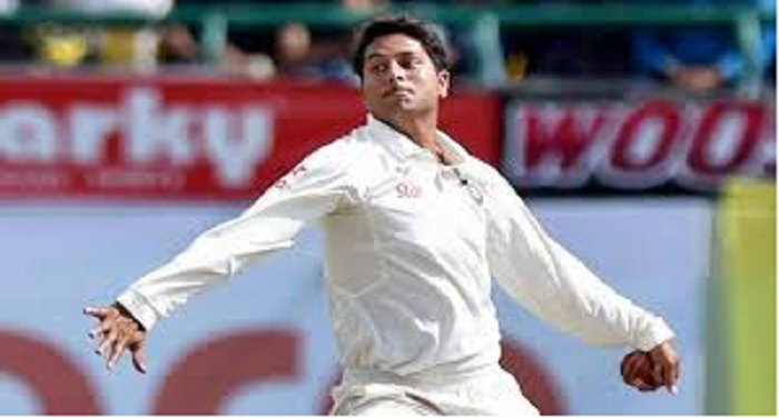 कुलदीप लॉर्ड्स के दूसरे टेस्ट मैच में कुलदीप को शामिल करना गलती थी-रवि शास्त्री