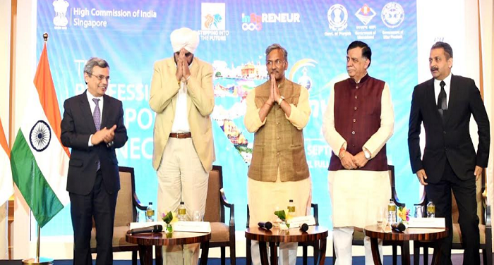 मुख्यमंत्री त्रिवेन्द्र सिंह रावत ने सिंगापुर में आयोजित ‘इन्वेस्ट नॉर्थ समिट 2018’ को संबोधित किया