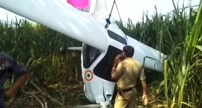 उत्तर प्रदेश: बागपत में एयरफोर्स का विमान क्रैश,पायलट सुरक्षित