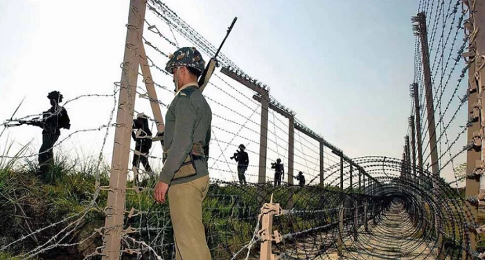 जैसलमेर:भारत-पाकिस्तान अंतरराष्ट्रीय सीमा पर घुसपैठ की कोशिश कर रहा पाकिस्तानी घुसपैठिया गिरफ्तार