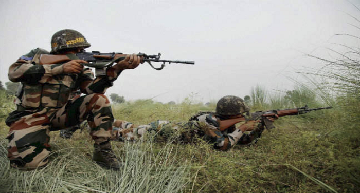 jammu 1 जम्मू-कश्मीर: घुसपैठ की कोशिश को सेना ने किया नाकाम, चार आतंकियों के मारे जाने की आशंका