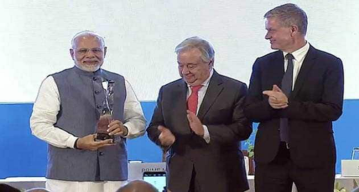 दिल्लीः UN ने पीएम मोदी को ‘चैंपियंस ऑफ अर्थ’ आवार्ड से सम्मानित किया
