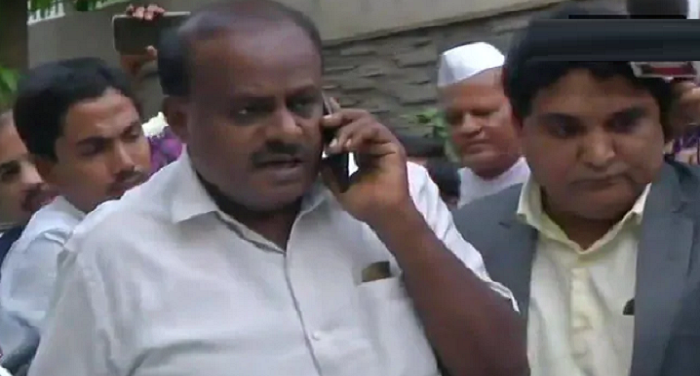 कुमार स्वामी..1 कर्नाटकः कुमार स्वामी सरकार से 2 निर्दलीय विधायकों ने वापस लिया समर्थन