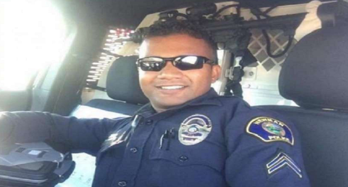 भारतीय मूल के पुलिस अधिकारी को कहा अमेरिकी हीरो भारतीय मूल के पुलिस अधिकारी की हत्या के बाद 'अमेरिकी हीरो' कहा गया