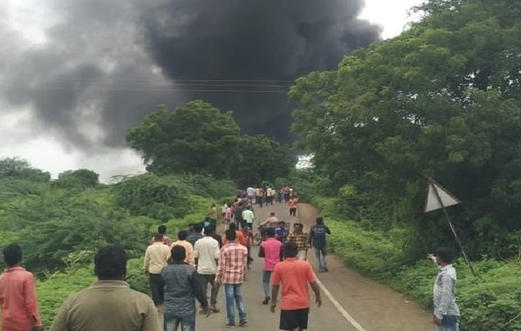 maharashtra महाराष्‍ट्र के धुले जिले में केमिकल फैक्‍ट्री में सिलिंडर फटने से 12 लोगों की मौत