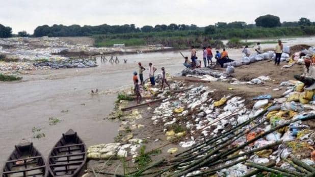 rain bihar पटना में भारी बारिश से बाढ़ जैसी स्थिति, यूपी में 24 घंटों में बारिश से जुड़े हादसों में 44 लोगों की मौत 