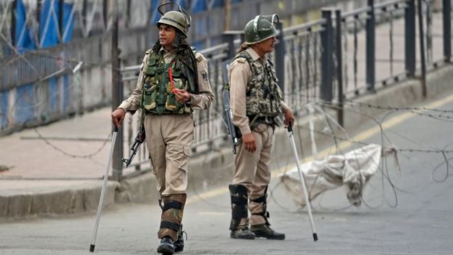 jemmu kashmir जम्मू-कश्मीर में 9 साल से लेकर 18 साल तक के 144 बच्चों को पुलिस ने किया गिरफ्तार, जाने क्या है वजह
