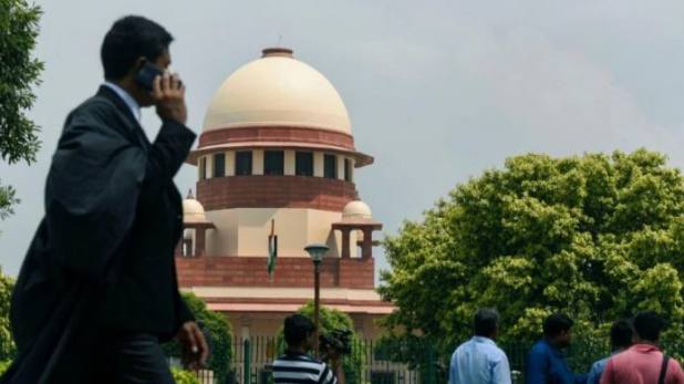 supreme court muslim parties अयोध्या केस पर चीफ जस्टिस रंजन गोगोई ने धवन से कहा कि अपनी दलील पूरी करें