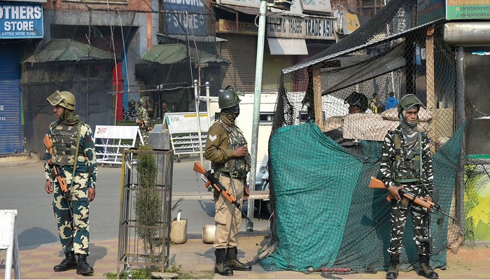 jammu kashmir जम्मू-कश्मीर के श्रीनगर की हरि सिंह हाई स्ट्रीट पर ग्रेनेड हमला, 1 की मौत 25 घायल