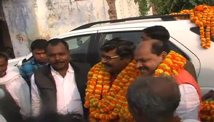 up सिद्धार्थनगर के राजू श्रीवास्तव के निजी कार्यक्रम में शामिल होने आए नगर विकास राज्यमंत्री महेश चंद्र गुप्ता