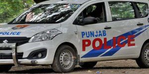 punjab police तजिंदर बग्गा की गिरफ्तारी , पिता ने पुलिस पर लगाए आरोप, BJP का फूटा गुस्सा , दिल्ली में पंजाब पुलिस पर अपहरण का केस दर्ज