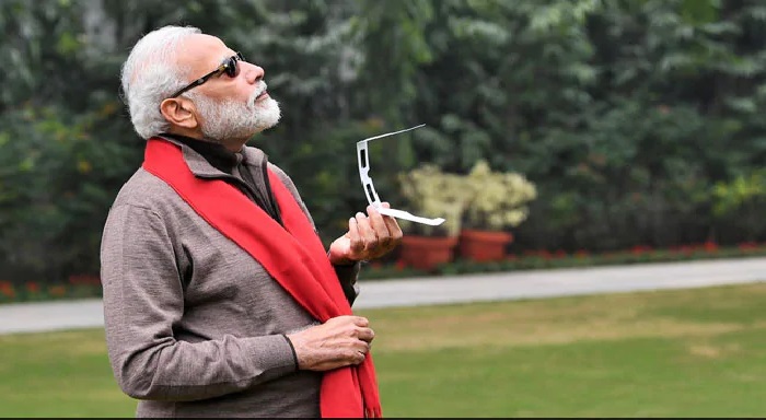 पीएम सूर्य ग्रहण देख प्रधानमंत्री मोदी ने जताया इस बात का दुख, आप भी जाने
