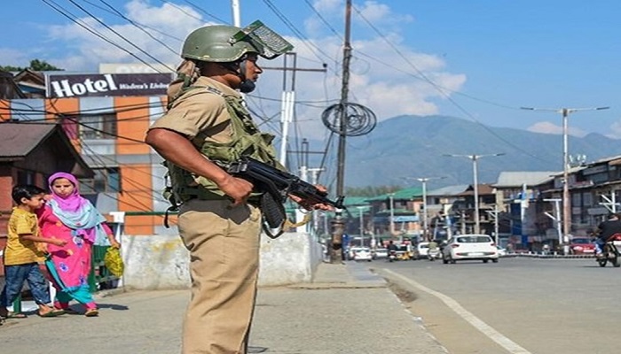जम्मू अनुच्छेद 370:  जम्मू-कश्मीर में प्रतिबंधों को चुनौती देने वाली याचिकाओं पर आज होगी सुनवाई