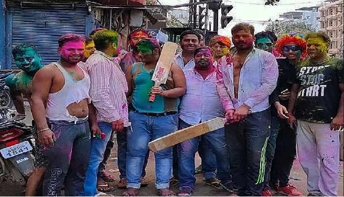 बिहार होली होली के रंगों से रंगा बिहार राज्य, सीएम नीतीश कुमार ने नहीं मनाई होली