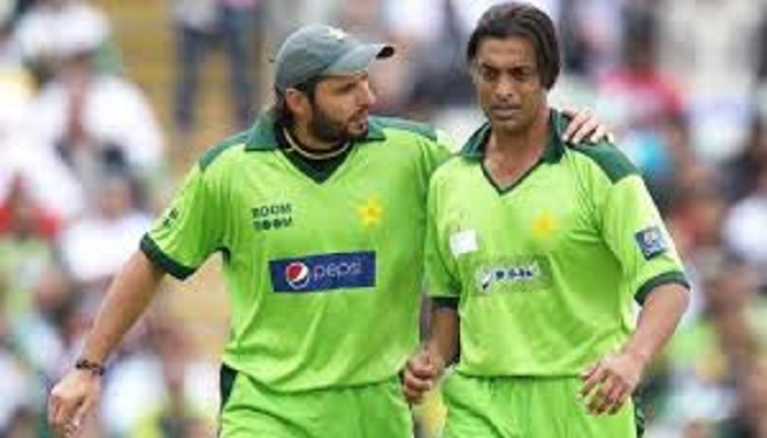 shoeb 1 पाकिस्तानी क्रिकेटर ने अपने ही देश की उड़ाई धज्जियों, जानिए फिर नापाक पाक ने क्या किया?