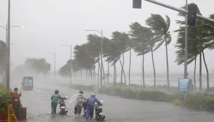 amfan tufan 1 भारत मे अम्फान तूफान की आहट, इन 3 राज्यों को हो सकता है भारी नुकसान