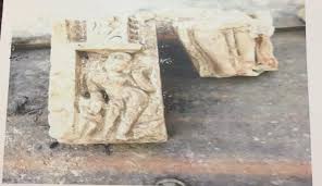murti 1 राम जन्मभूमि अयोध्या में मिले टूटे मंदिर के अवशेष, जानिए क्यों खास हैं ये खंडित मूर्तियां..
