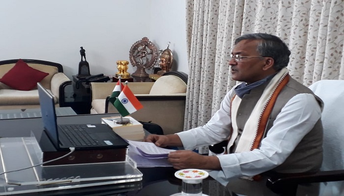 cm rawat मुख्यमंत्री त्रिवेन्द्र सिंह रावत ने स्काईप पर मीडिया से बात की, गिनाई मोदी सरकार की उपलब्धियां