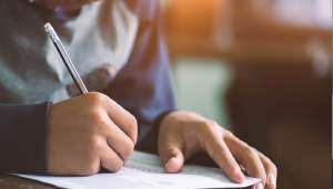 exam Exam Paper Leak: छत्तीसगढ़ में 9वीं और 12वीं का अंग्रेजी पेपर लीक, माध्यमिक शिक्षा मंडल ने रद्द की तिमाही परीक्षा