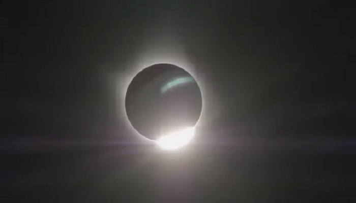 solar eclipse 2 ऐसा था सूर्यग्रहण का नजारा, देख कर हैरान रह जाएंगे आप, देखें वीडियो