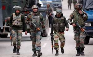 army 1 1 बारामुला मुठभेड़ में तीन पाकिस्तानी आतंकवादी ढेर, एक जवान हुआ शहीद