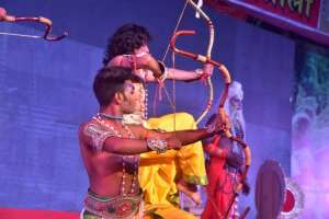 WhatsApp Image 2020 10 19 at 8.50.54 AM Photos Gallery : अयोध्या की रामलीला, रामलीला का दूसरे दिन हुआ मंचन