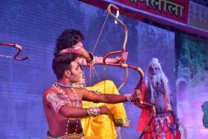 WhatsApp Image 2020 10 19 at 8.50.55 AM 3 Photos Gallery : अयोध्या की रामलीला, रामलीला का दूसरे दिन हुआ मंचन