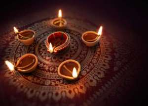 diwali 77 Dev Diwali 2022: इस दिन मनाई जा रही देव दीपावली, उस दिन ना करें ये काम, माता लक्ष्मी हो सकती हैं नाराज