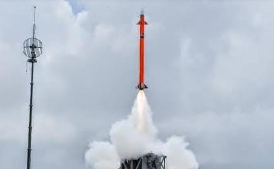 132793db bb5f 4c5f 9205 3e4685e84c98 भारत ने किया MRSAM मिसाइल का सफल परीक्षण, जमीन से हवा में मार करने में सक्षम