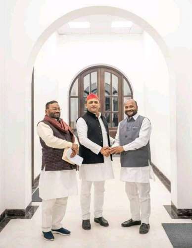 Chaudhary Amar Singh अपना दल के 2 विधायकों ने छोड़ा भाजपा का साथ, जानिए योगी सरकार पर लगाए क्या आरोप