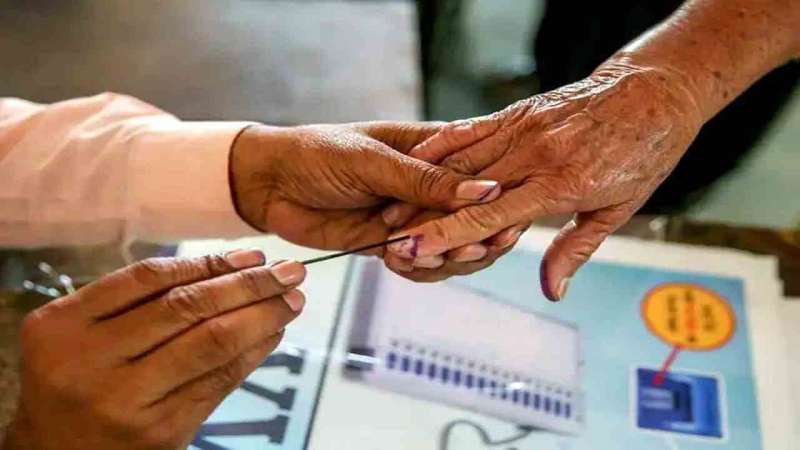 Gujarat Panchayat Elections Gola Gokaran Nath By-Election: गोला गोकरण नाथ में अब तक 23.56 प्रतिशत मतदान