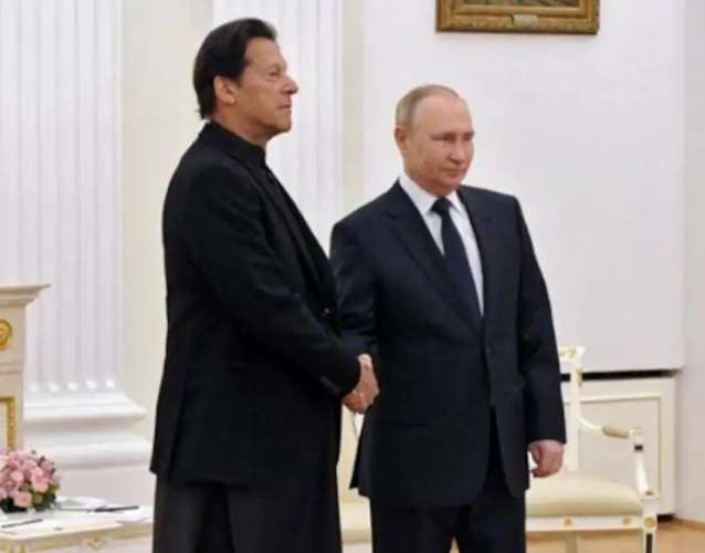 bb कितनी अहम रही इमरान खान और रूसी राष्ट्रपति व्लादिमीर पुतिन की मुलाकात, अमेरिका में मची खलबली, PM इमरान हुए ट्रोल