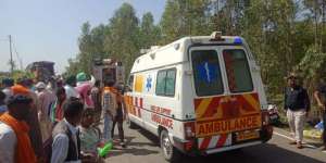 IMG 20220321 WA0003 हिमाचल प्रदेश : श्रद्धालुओं से भरा ट्रक पलटा , अब तक 2 की मौत, 30 घायल