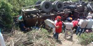 IMG 20220321 WA0007 हिमाचल प्रदेश : श्रद्धालुओं से भरा ट्रक पलटा , अब तक 2 की मौत, 30 घायल