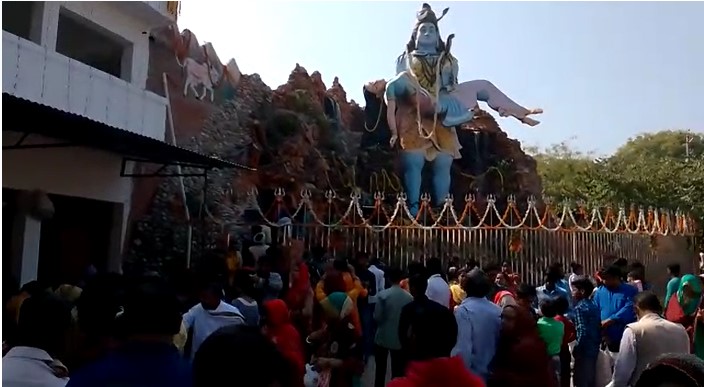 Screenshot 2022 03 01 123901 हरदोई: महाशिवरात्रि पर जिले के शिव मंदिरों में श्रद्धालुओं ने की पूजा अर्चना