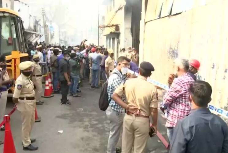 Screenshot 2022 03 23 10.51.58 AM तेलंगाना: हैदराबाद में कबाड़ गोदाम में लगी भीषण आग, 10 मजदूर जिंदा जले
