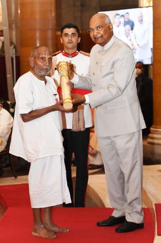 स्वामी शिवानंद जानिए कौन है 125 वर्षीय योगगुरु स्वामी शिवानंद जिन्हें मिला पद्मश्री पुरस्कार