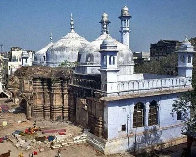 13 ज्ञानवापी मस्जिद सर्वे : सुरक्षा में लेकर शिवलिंग वाली जगह को तुरंत किया जाए सील- कोर्ट