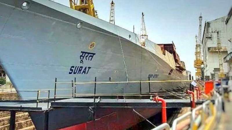 7826 ins surat INS Surat: दुनिया देखेगी भारत की समुद्री ताकत, आज भारतीय नौसेना को मिलेगा नया विध्वंसक