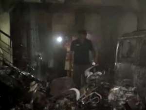 Screenshot 2022 05 07 10.09.24 AM Madhya Pradesh: इंदौर की इमारत में लगी भीषण आग, जिंदा जल गए 7 लोग, 11 घायल