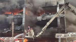 mundka fire हैदराबाद: होटल में आग लगने से 8 की मौत, इलेक्ट्रिक स्कूटर रीचार्ज यूनिट से फैली आग, PM ने जताया दुख