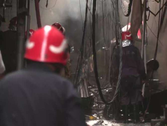 Screenshot 2022 06 12 12.43.21 PM Fire In Delhi: गफ्फार जूता बाजार में लगी आग, दमकल विभाग की गाड़ियों ने पाया काबू