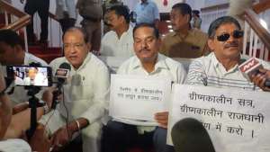 uttarakhand budget session 1655184143 Uttarakhand Budget Session 2022: उत्तराखंड विधानसभा सत्र शुरू, विपक्ष ने किया हंगामा, इन मुद्दों पर घेरने की राणनीति
