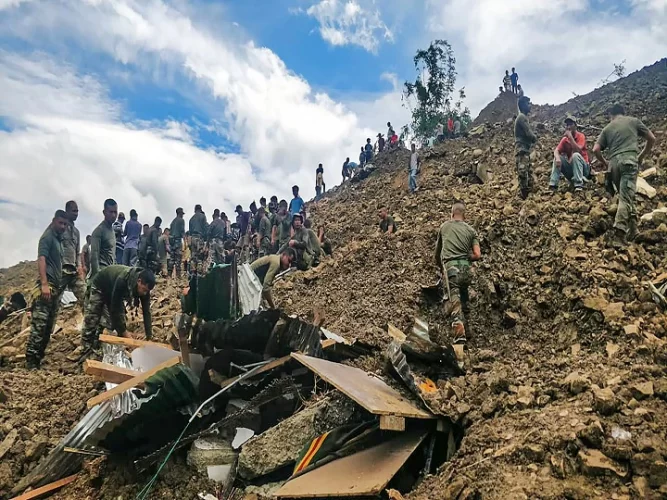 53e223496859bc0348b630654a1780c9 original Manipur Landslide: लैंडस्लाइड की चपेट में आए जवानों का रेस्क्यू जारी, अभी भी 44 लोग मिट्टी में दबे, 14 शव निकाले